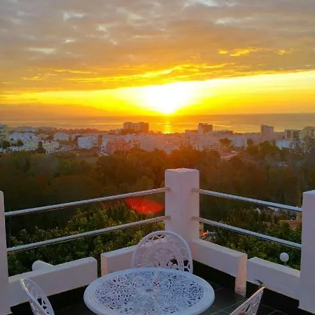 Clark Suites Habitaciones Alloggio in famiglia